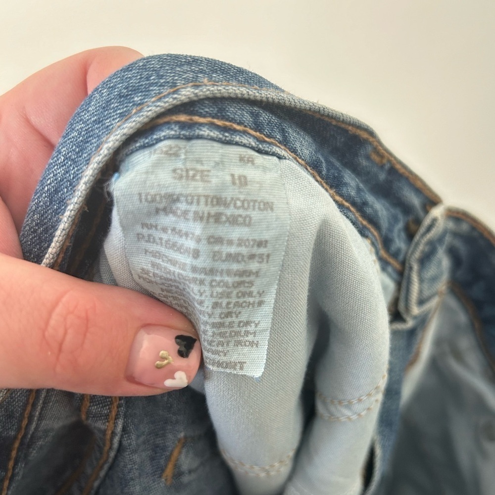 Tommy Hilfiger size 10 denim shorts - Picture 5 of 5